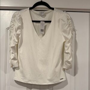 bebe Ivory V-Neck Ruched Sleeve Blouse small NWT